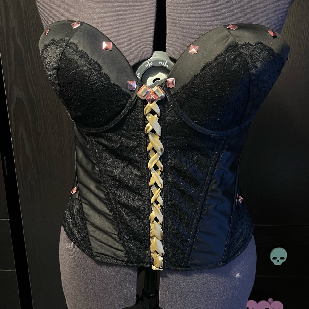 Black corset